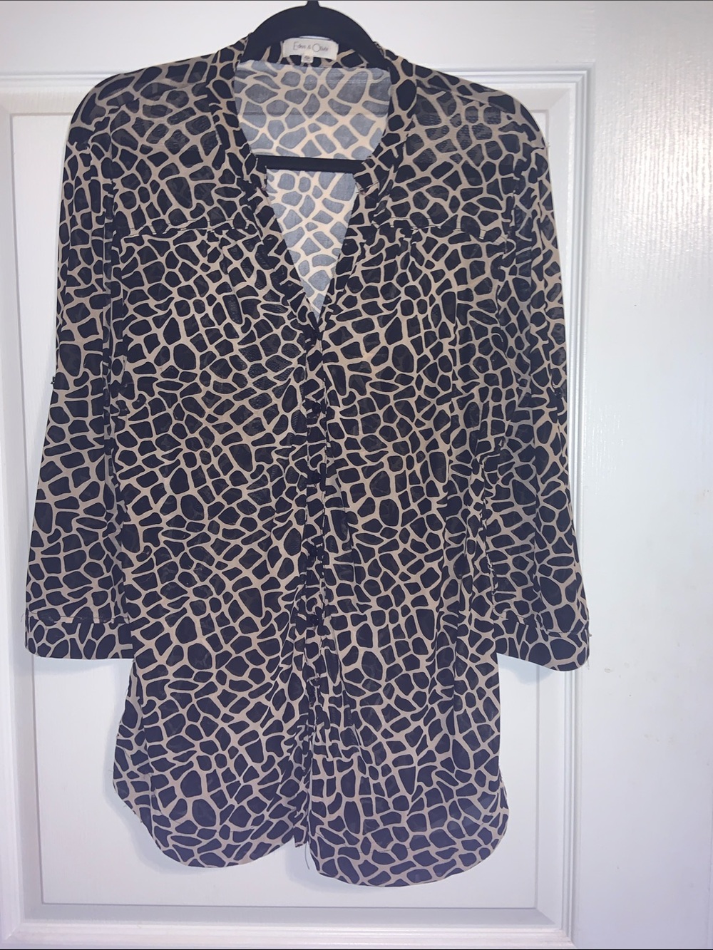 Eden & Olivia and Taupe Giraffe-Print Tunic Blouse